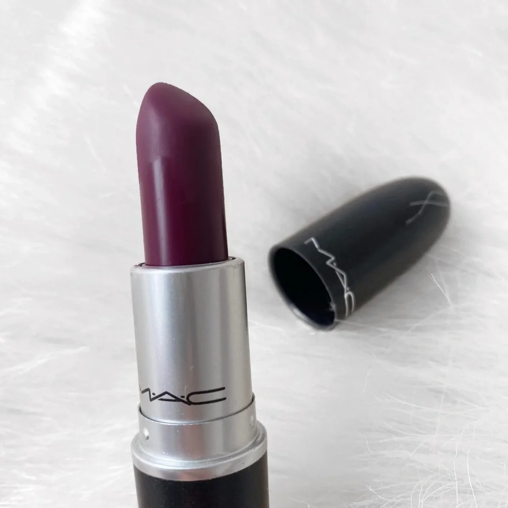 Mac Satin Dark Red Lipstick Rebel Red Creamy Buildable Coverage Satin Finish New